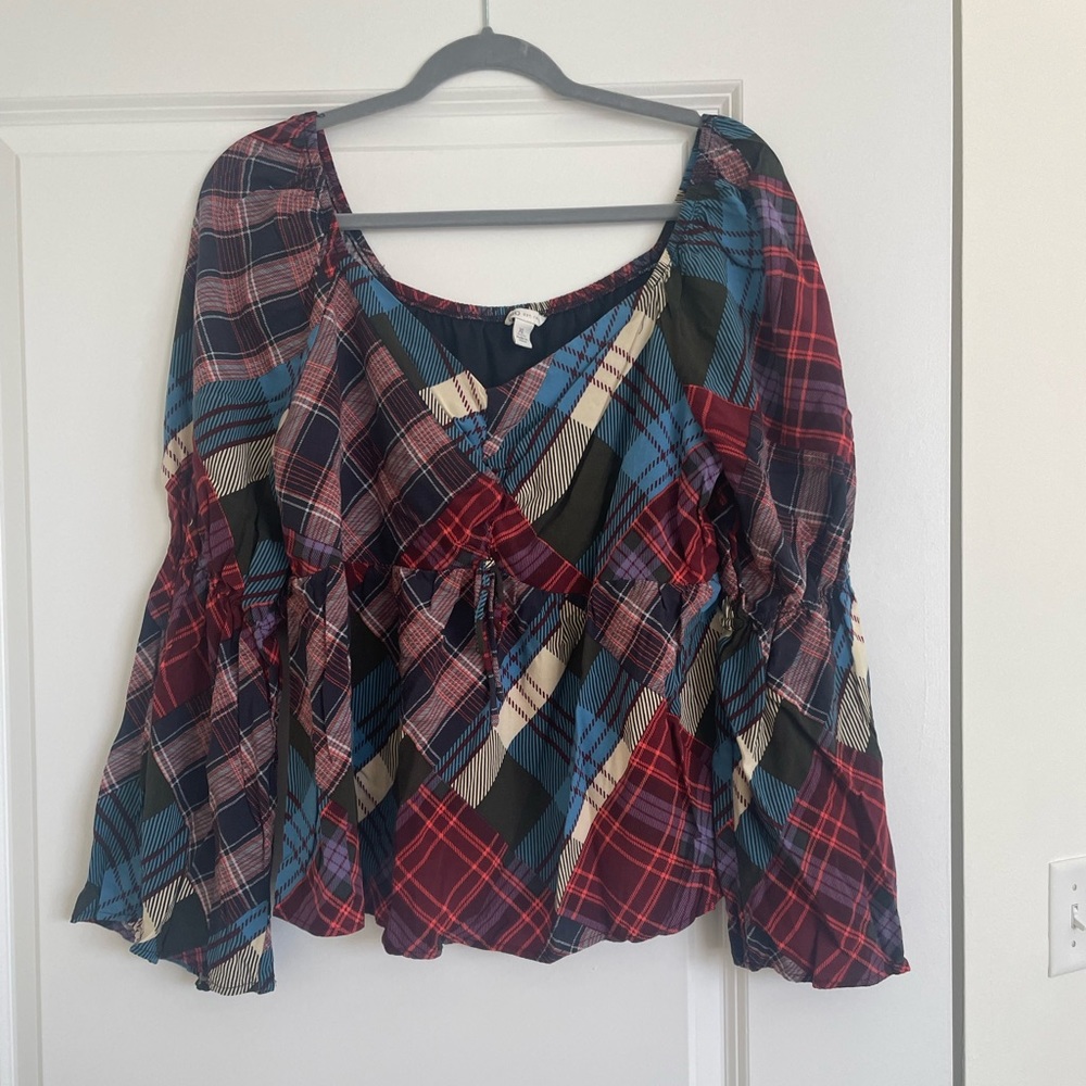 Flannel blouse with flowy sleeve